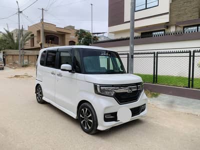 Honda N Box Custom 2018/2021 Pearl White Push Start