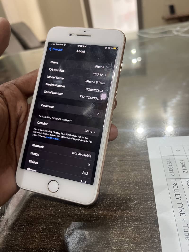 Apple iPhone 8 Plus 3