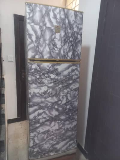 Dawlance Fridge   MODEL  917708