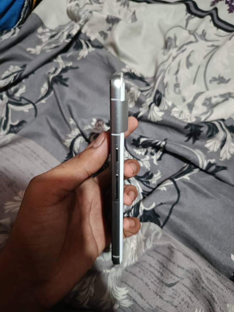 Google Pixel 7 2