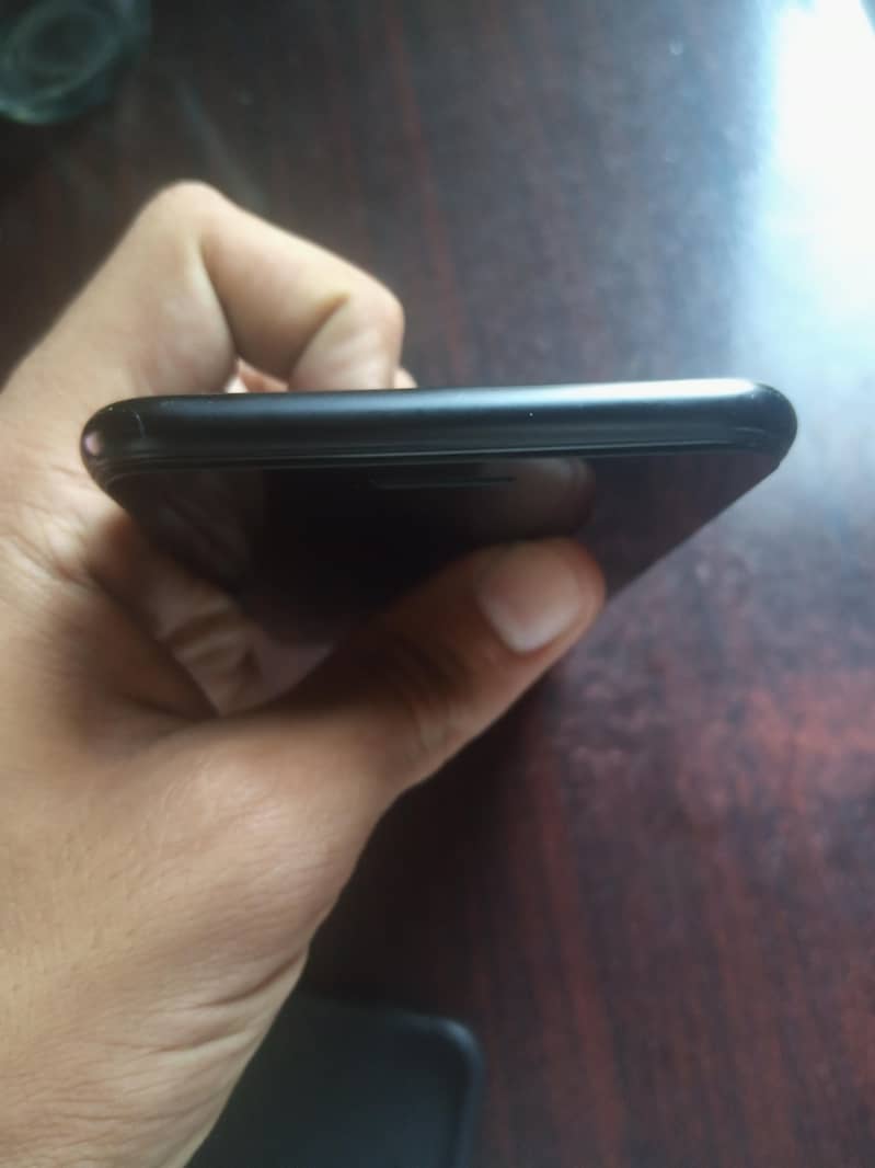 Apple iPhone 7 Plus 3