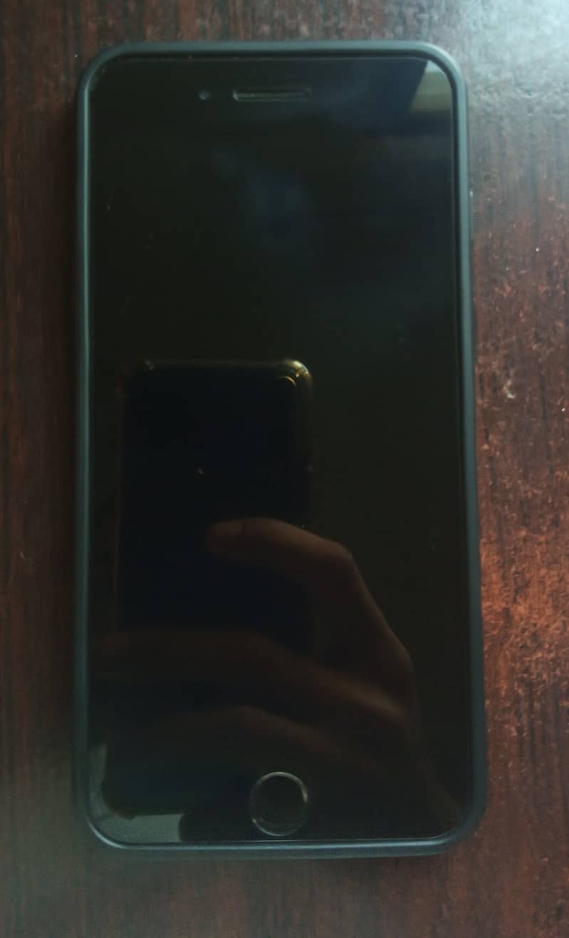 Apple iPhone 7 Plus 6