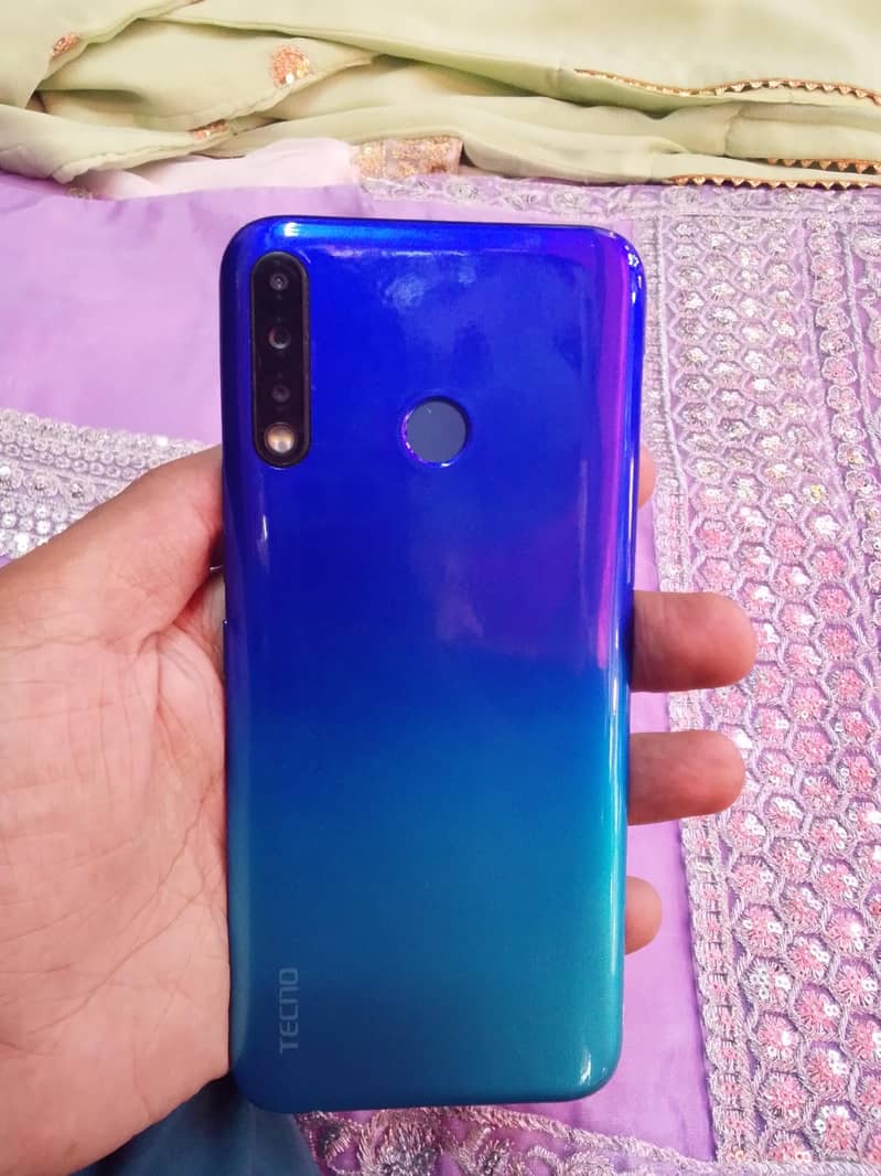 Tecno Spark 4 1