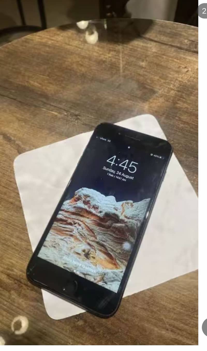 Apple iPhone 7 Plus 1