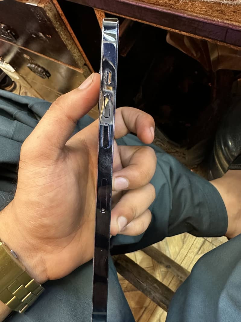 Apple iPhone 12 Pro Max 0