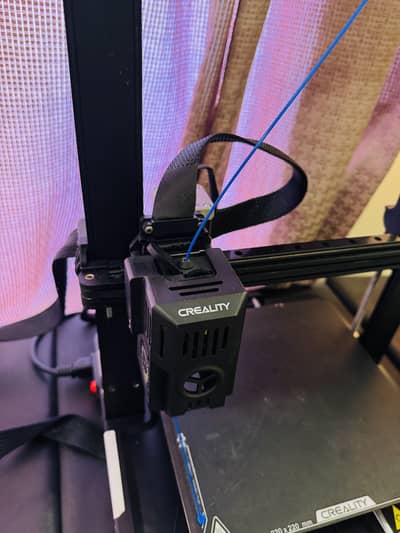 Creality ender v3 3D printer for sale with 10 filament