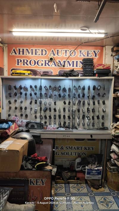 key maker/car remote key maker/locksmith