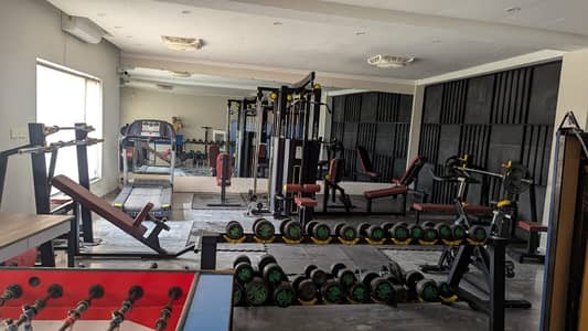 1800 Sq/Feet Ground Floor Commercial Ofice For Rent