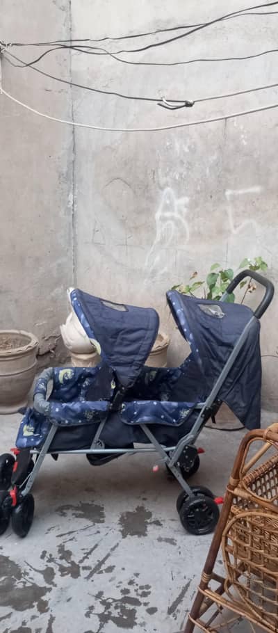 Twin pram