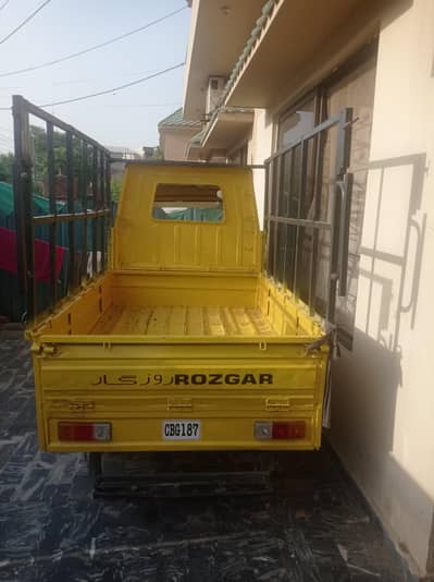 Rozgar loader rikshaw