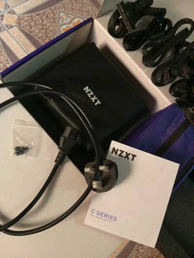 NZXT C850 850W 80 Plus Gold Fully Modular Power Supply ( its like new)