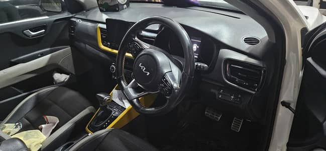 KIA STONIC 2021