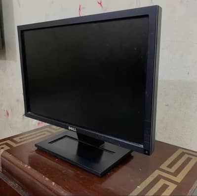 Dell 19 inches computer LCD