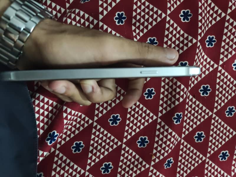 Samsung Mobile Alpha 4