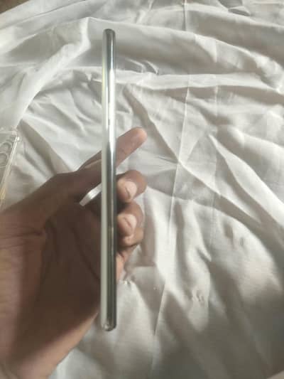 OPPO F17 Pro