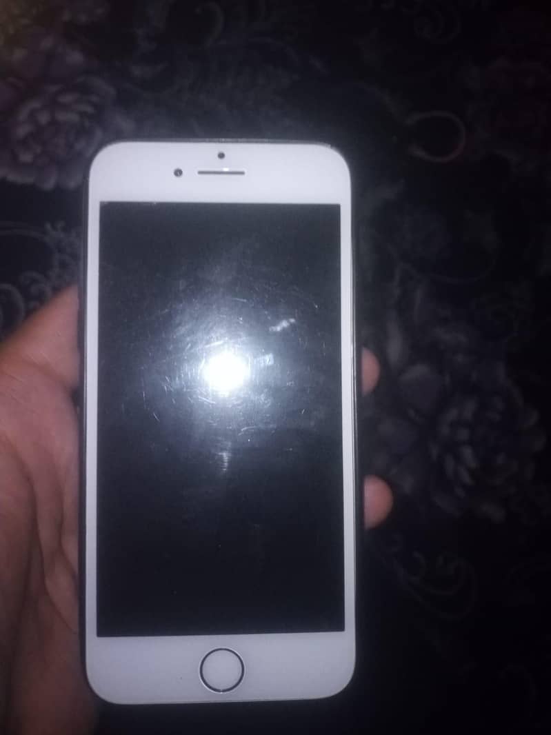 Apple iPhone 7 2