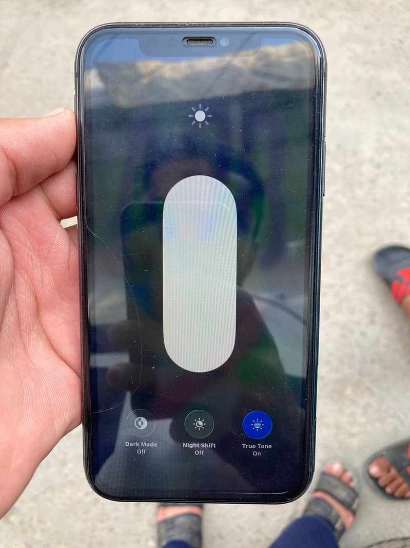 Apple iPhone 11 3