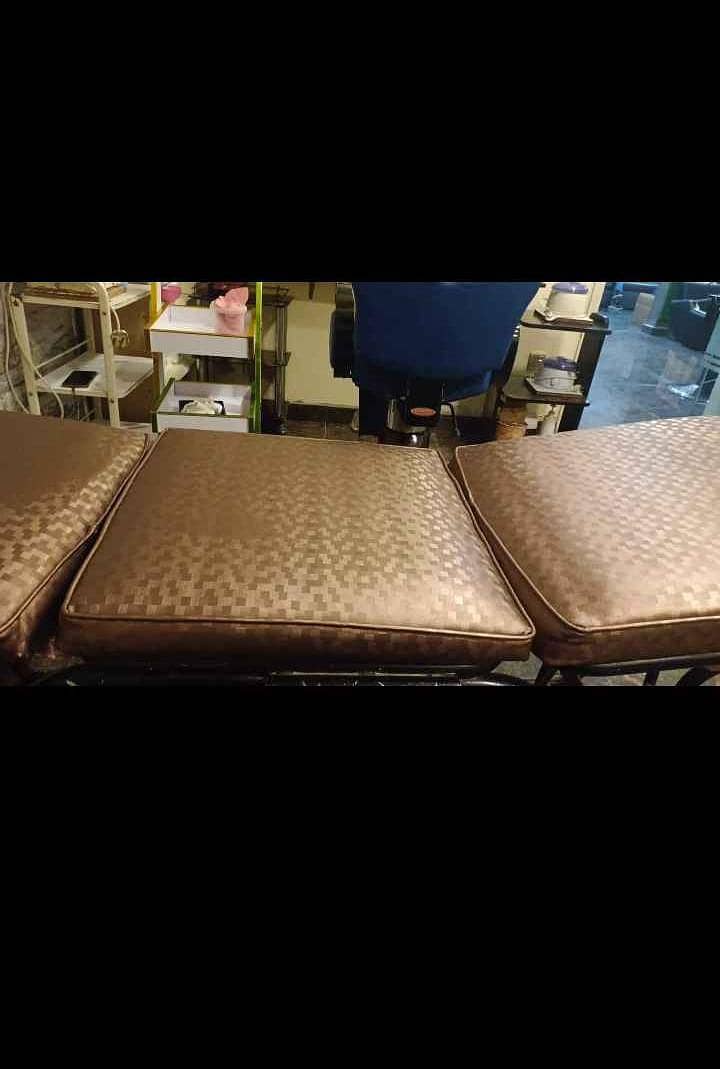 facial bed 2 available 1