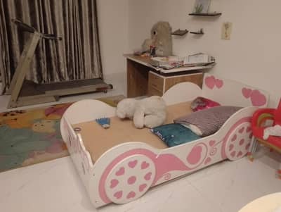 HELLO KITTY BED IN CHEAP PRICE BRAND NEW