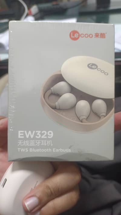 we are dealing in earbuds imported from chaina