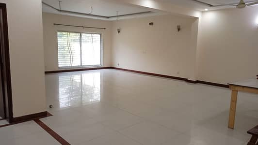 ONE KANAL OUTSTANDING SOLID HOUSE INVESTOR PRICE AVAILABLE FOR SALE IN WAPDA TOWN