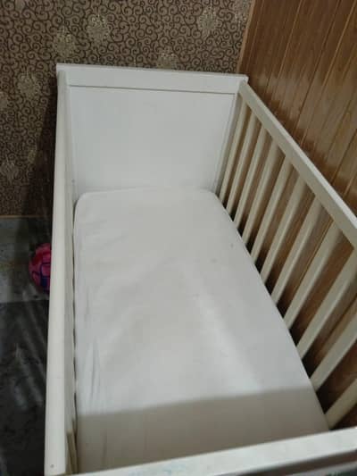baby cot