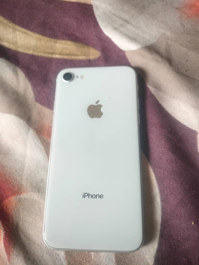 Apple iPhone 8 3