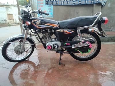 honda cg 125cc 2018 ka Dec Karachi number