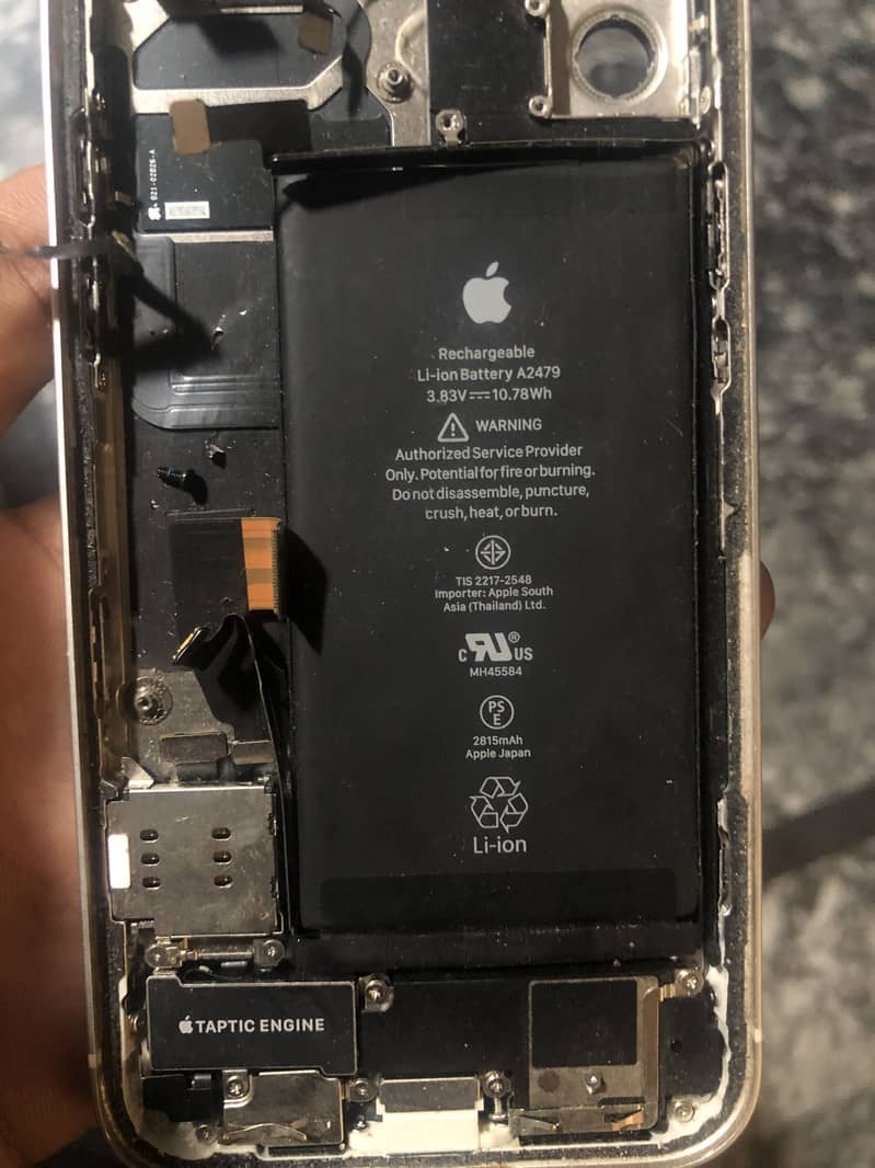 Apple iPhone 12 1