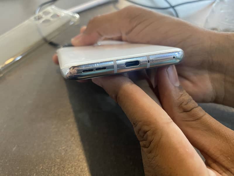 One Plus 10 Pro 8