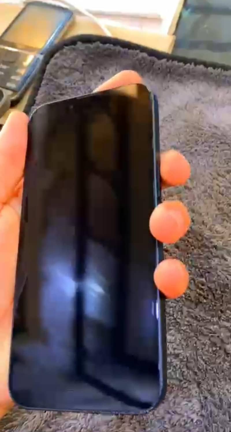 Apple iPhone 13 3