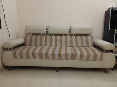 5 Seater Sofa Set for sale.