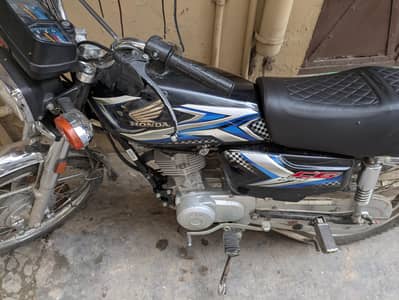 Honda 125 25 model for sale all ok ha
