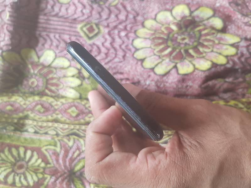 One Plus 6T 5