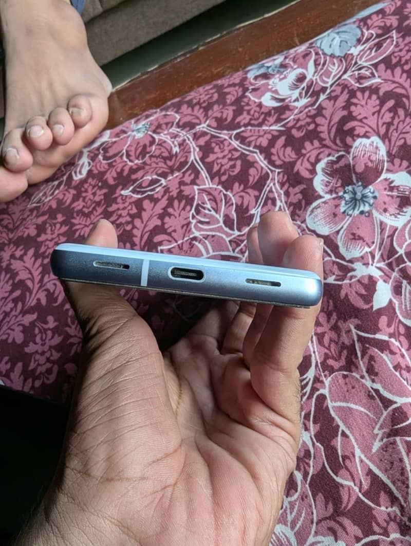 Google Pixel 7a 4