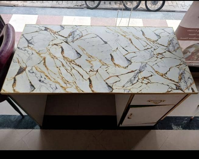 Office Table Executive 4