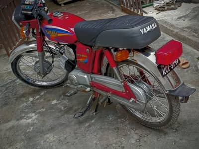 Yamaha YB100