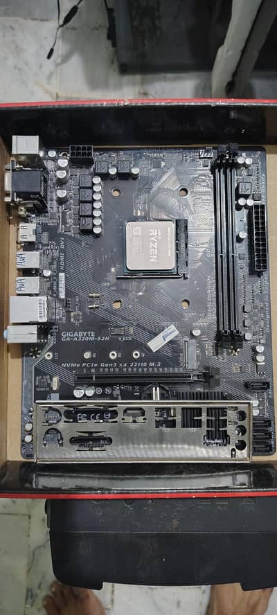A320 Motherboard + Ryzen 2400G + AMD Cooler Original