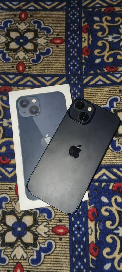 Apple iPhone 13