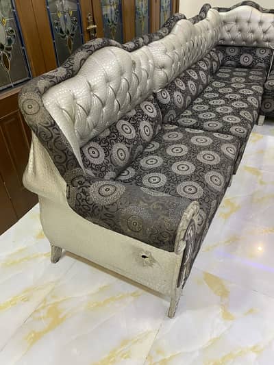 Sofa set