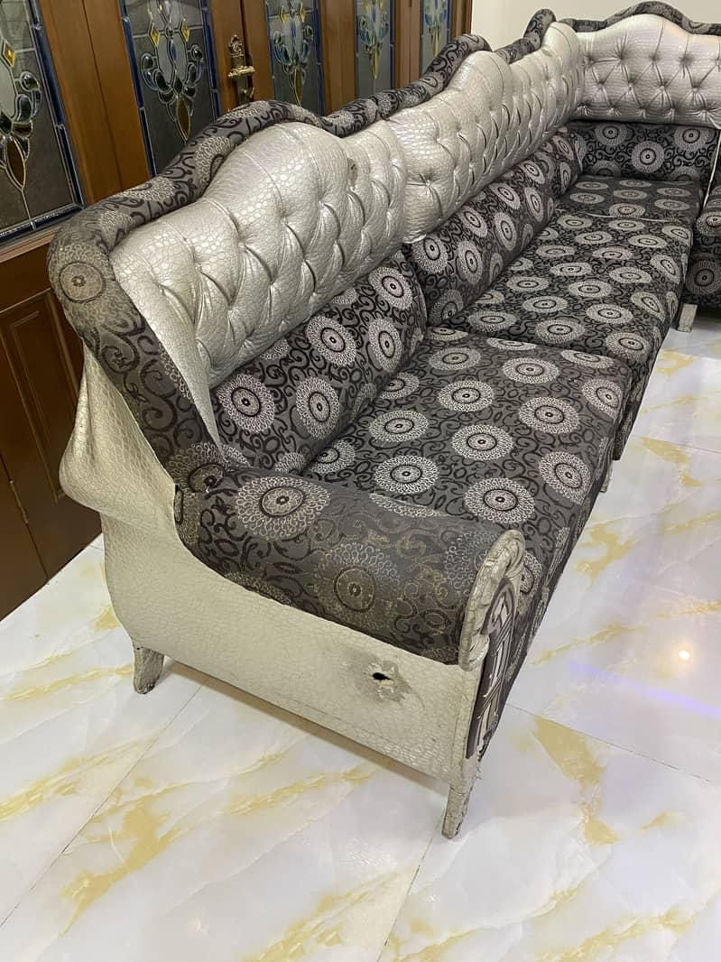 Sofa set 0