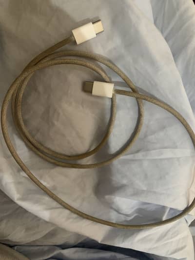 Iphone 16 Pro Max orignal cahrgeing cable