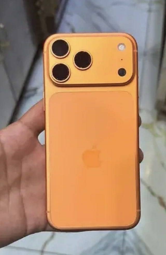 Apple iPhone 17 Pro Max 2