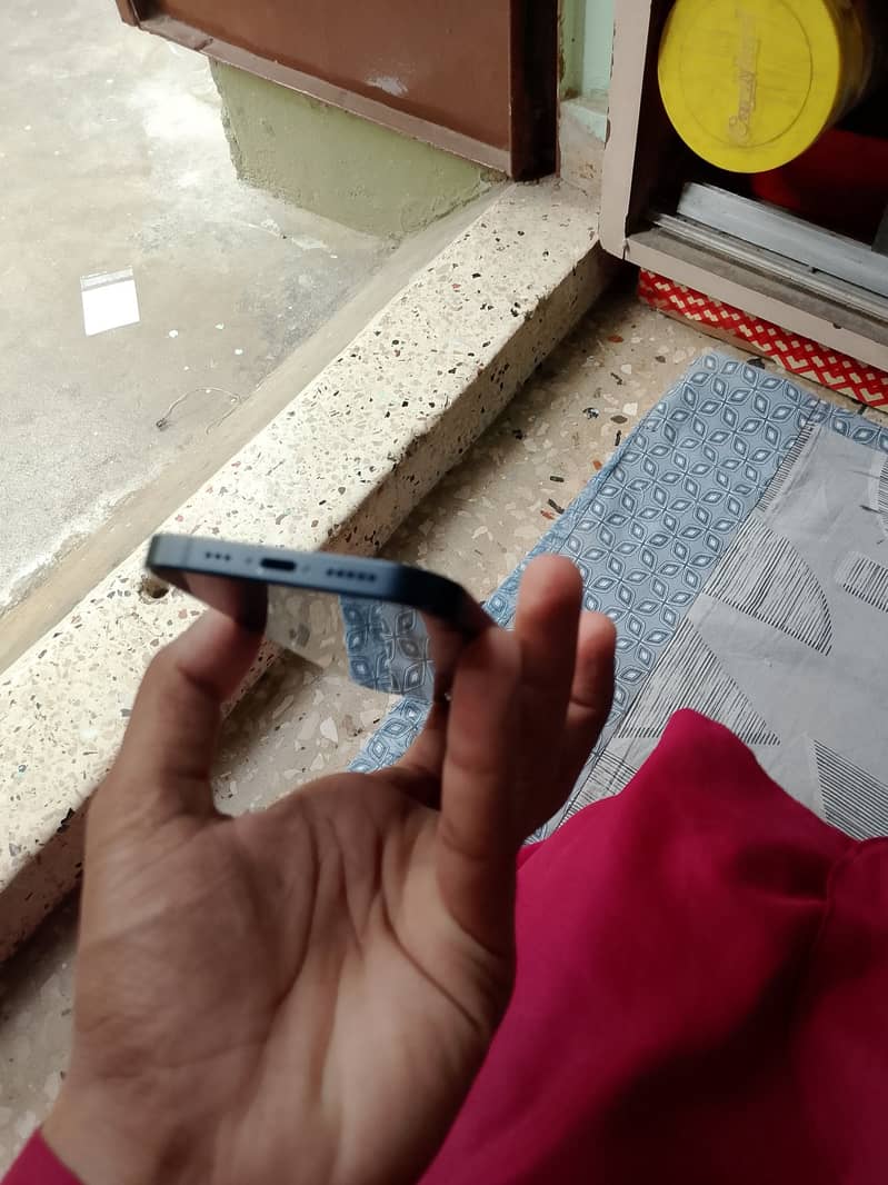 Apple iPhone 14Jv 5