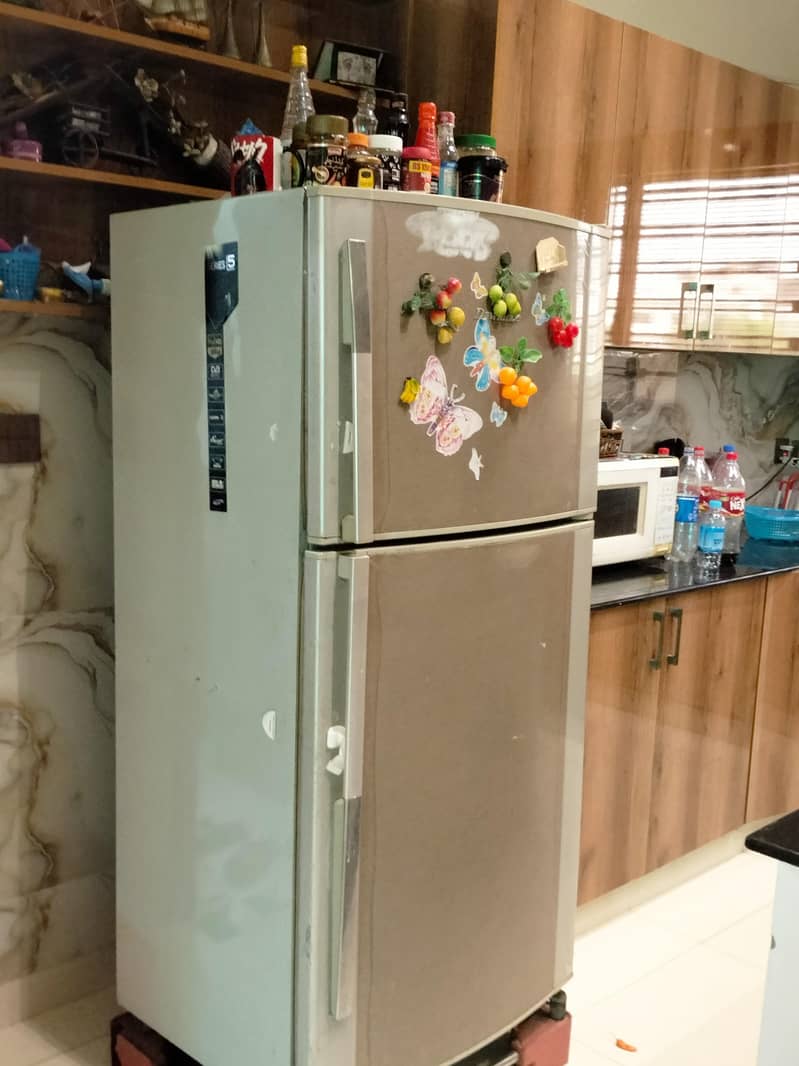Refrigerator 0