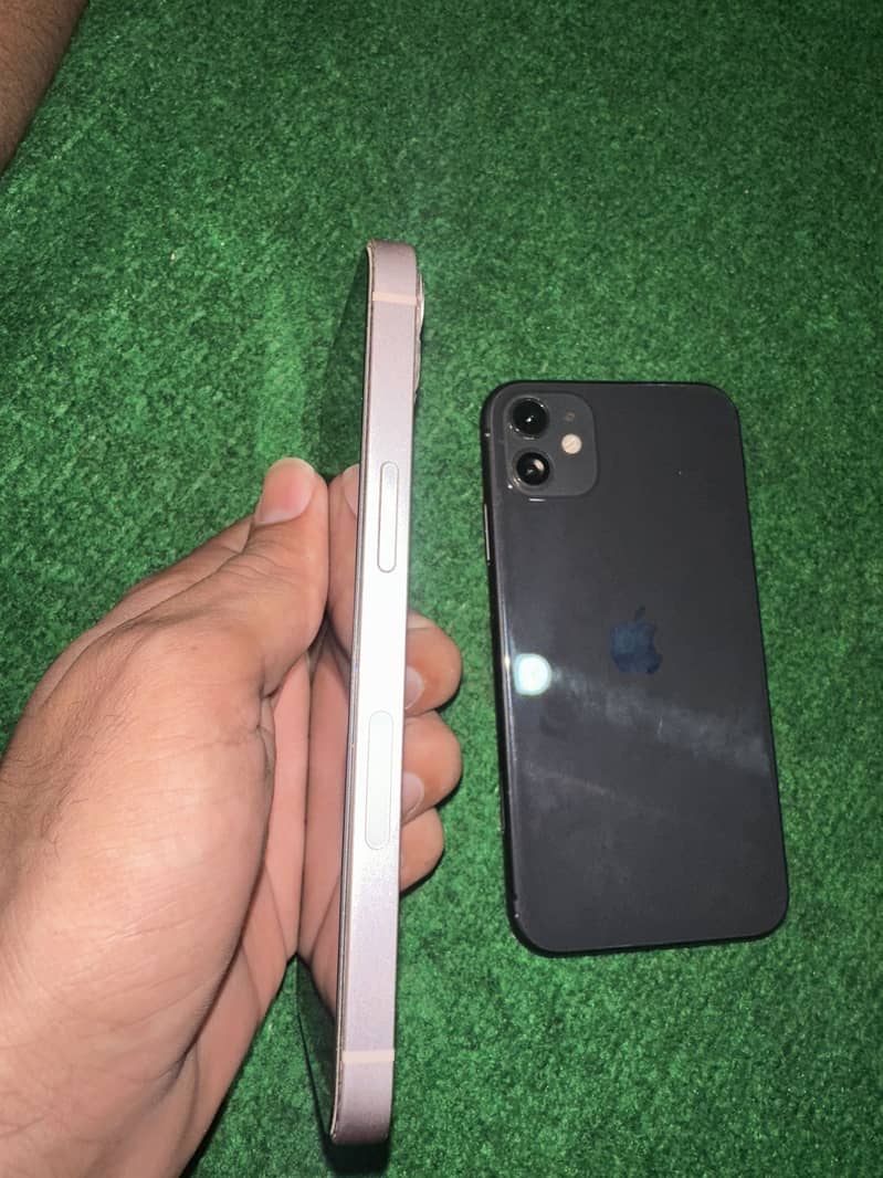 Apple iPhone 11 12