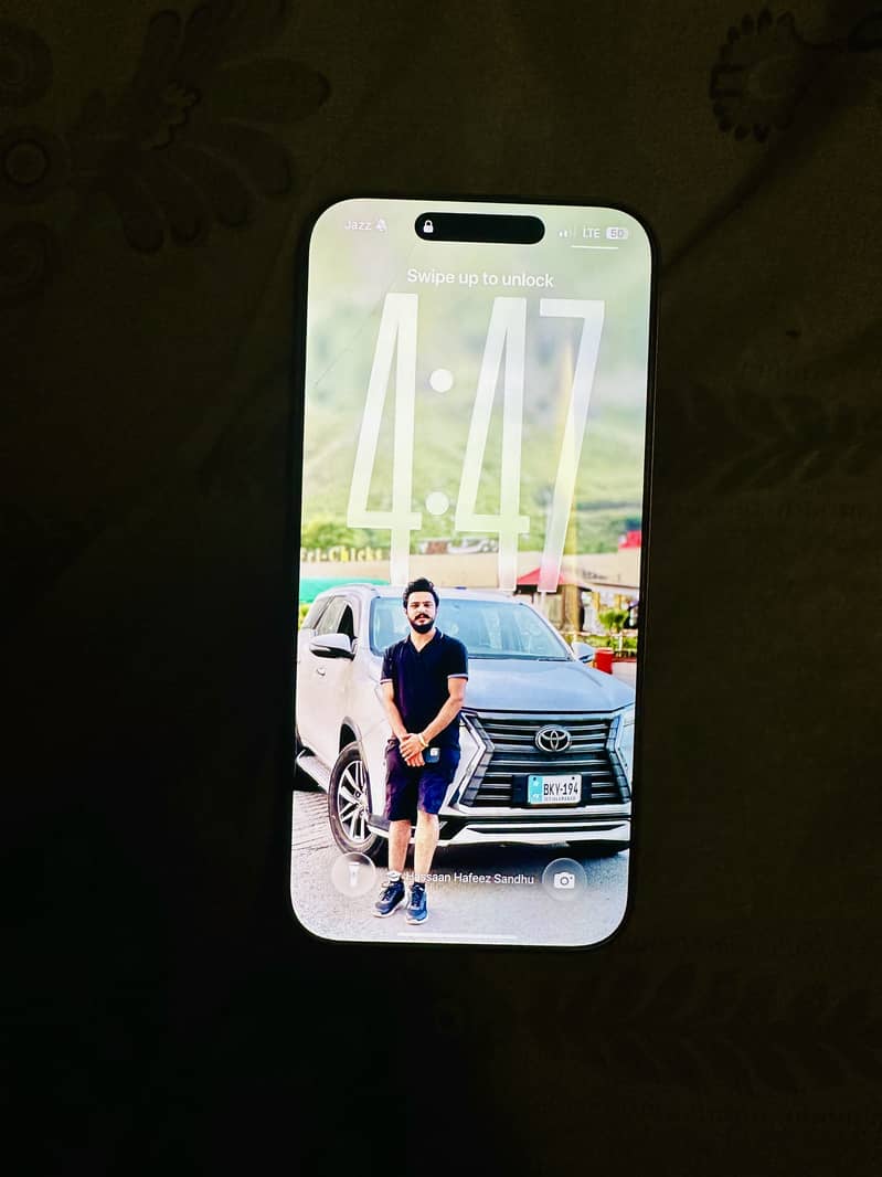 Apple iPhone 16 Pro Max 1