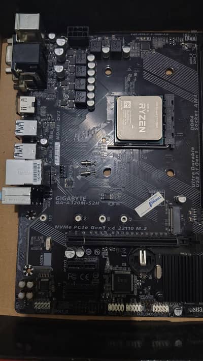 Gigabyte A320 Motherboard + Ryzen 2400G Processor Combo