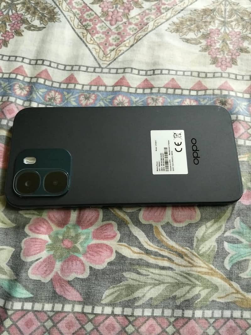 OPPO A6 8