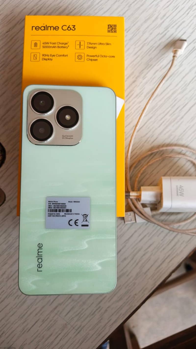 Realme C63 7